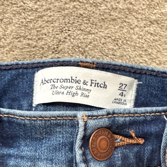 Abercrombie & Fitch Dark Blue Distressed Skinny Jeans sz 27/4 - Picture 2 of 6